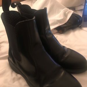 Doc marten chelsea boots